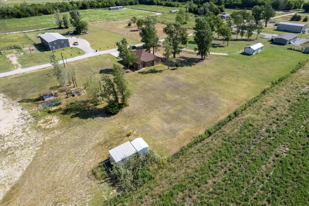 300 Private Road 36008 Honey Grove, TX 75446