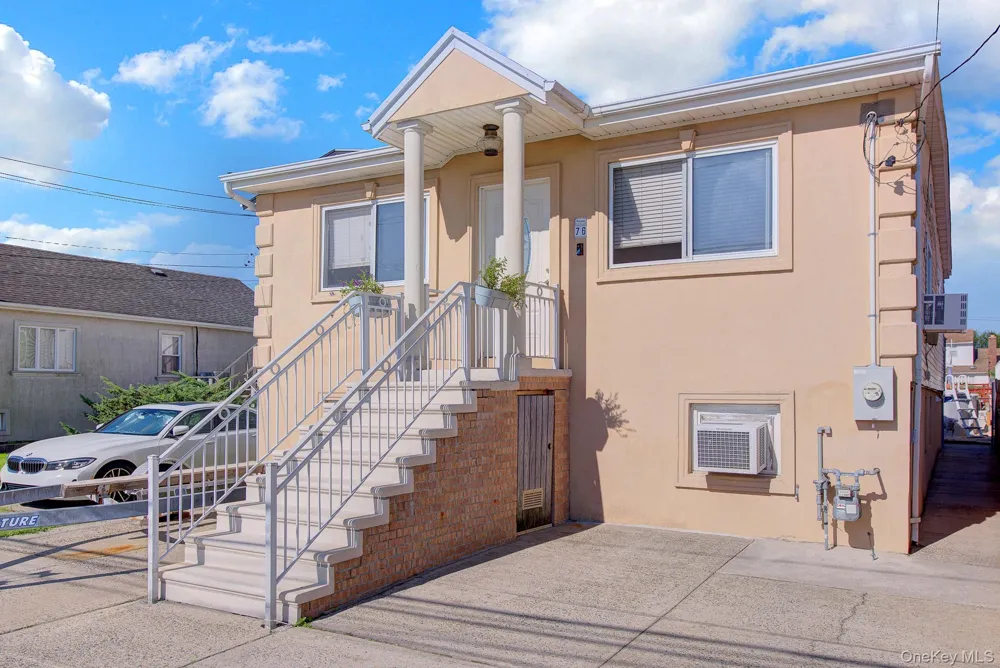 76 Suffolk Road Island Park, NY 11558