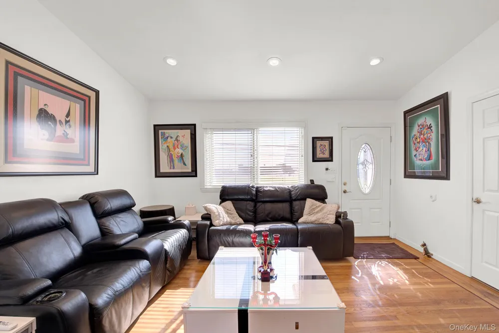 76 Suffolk Road Island Park, NY 11558