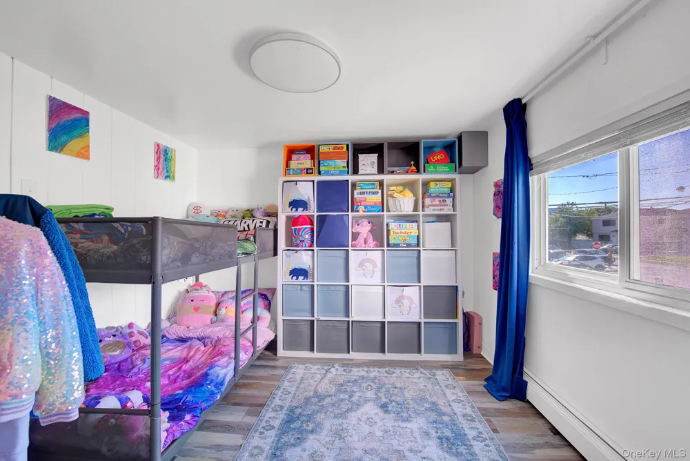 76 Suffolk Road Island Park, NY 11558