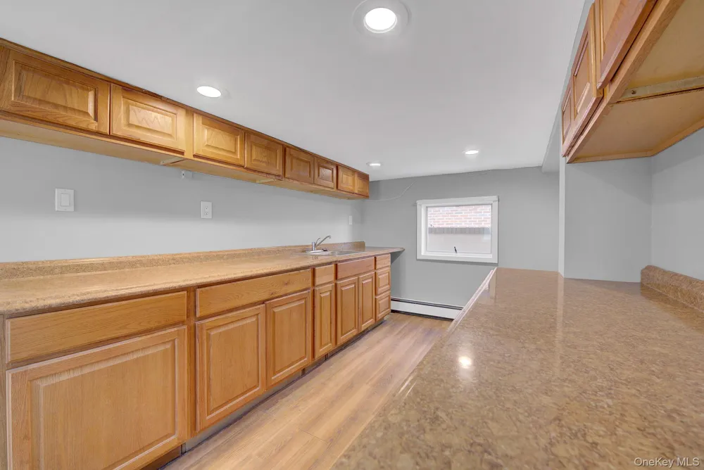 76 Suffolk Road Island Park, NY 11558