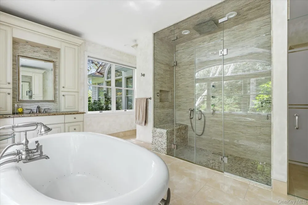 27 Cedar Lane Remsenburg, NY 11960
