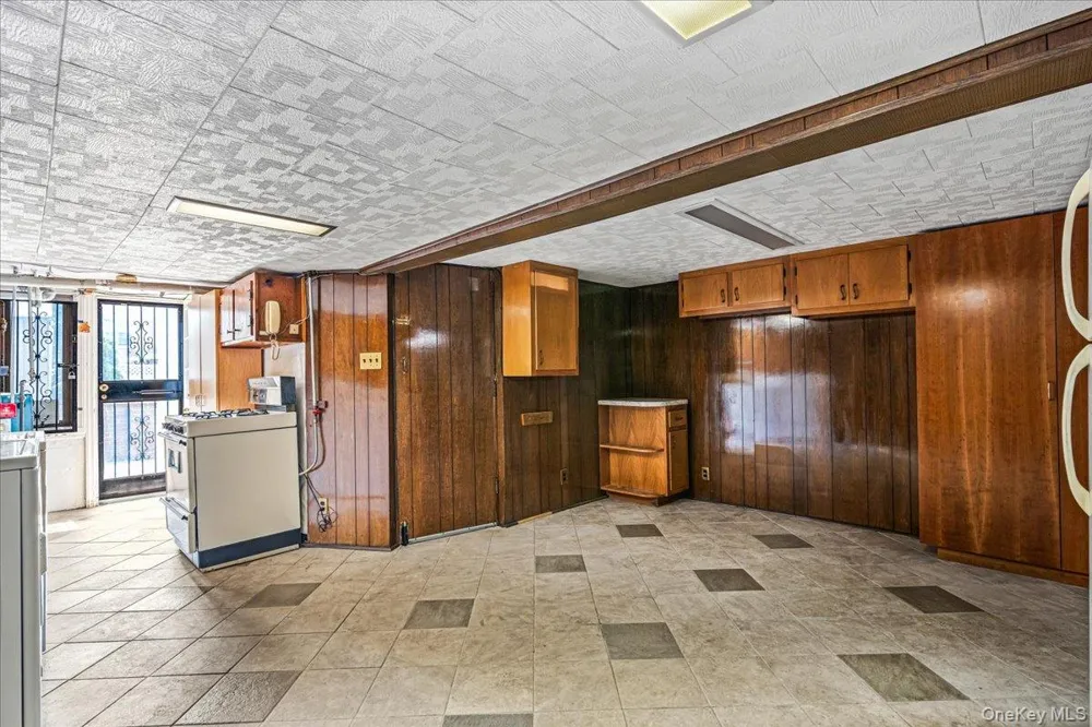 8288 61st Road Middle Village, NY 11379