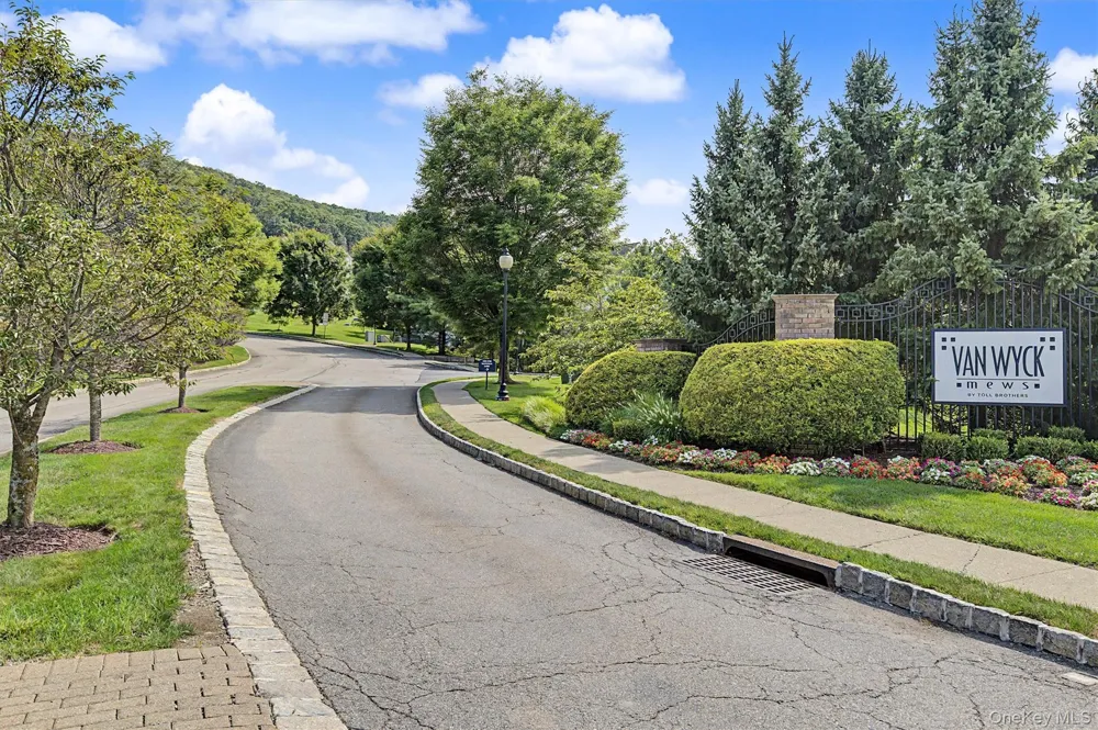 2806 Bennington Drive Fishkill, NY 12524