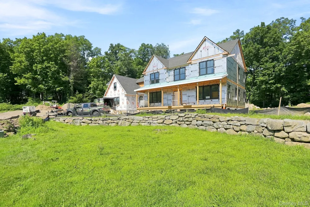 5 Boulder Pond Drive Somers, NY 10589