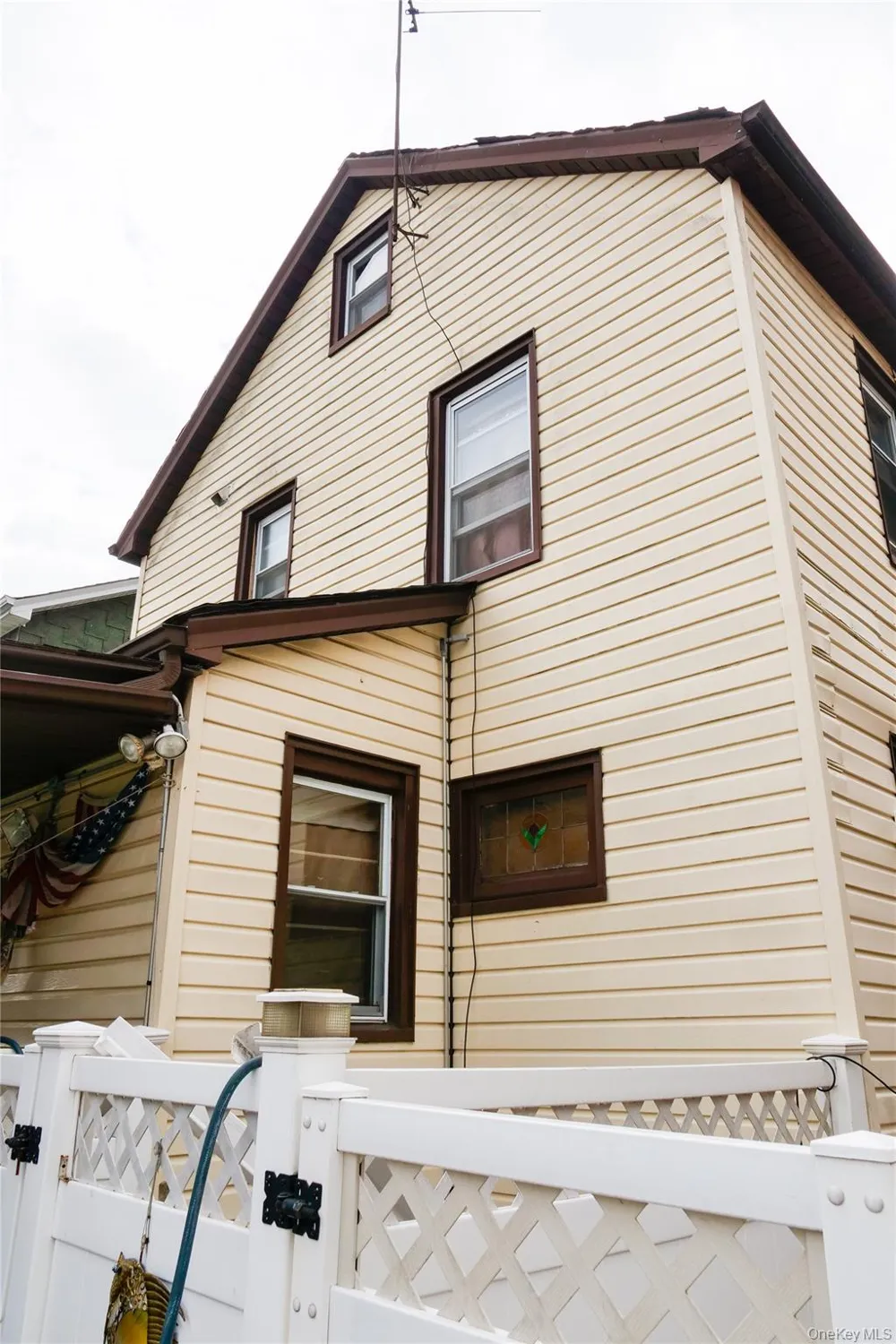 19811 116th Avenue Addisleigh Park, NY 11412