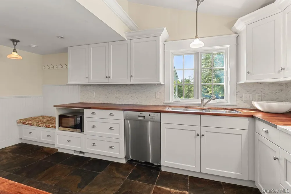 1059 Hanover Street Yorktown Heights, NY 10598