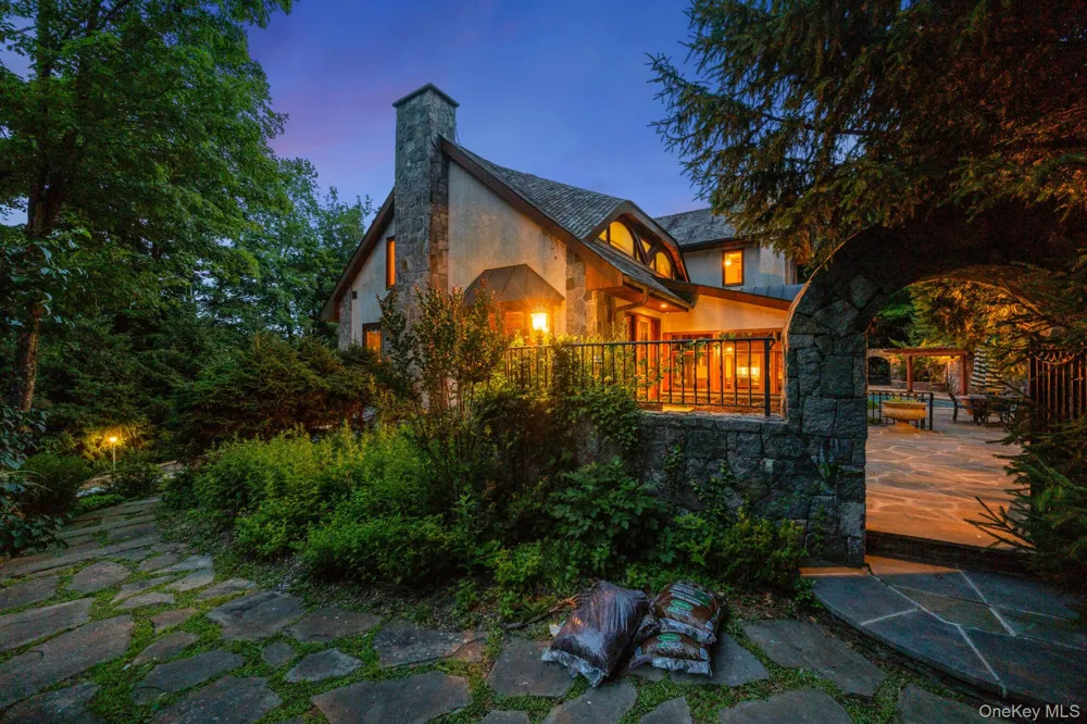 23 Inningwood Road Ossining, NY 10562
