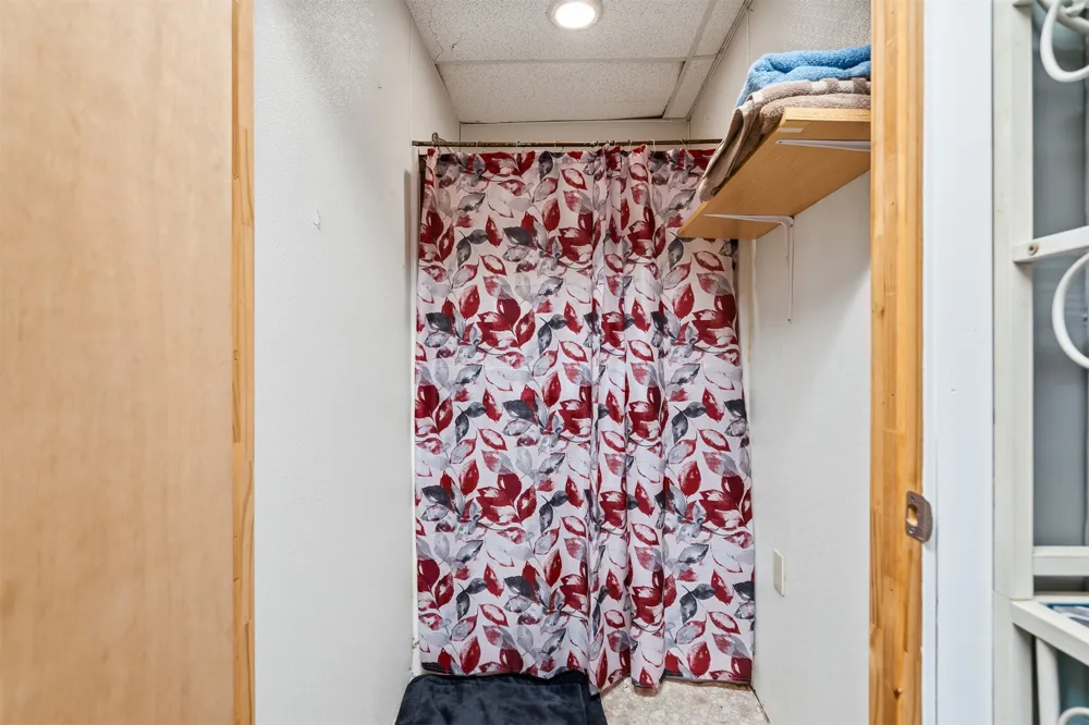 9817 Polecat Kingston, OK 73439