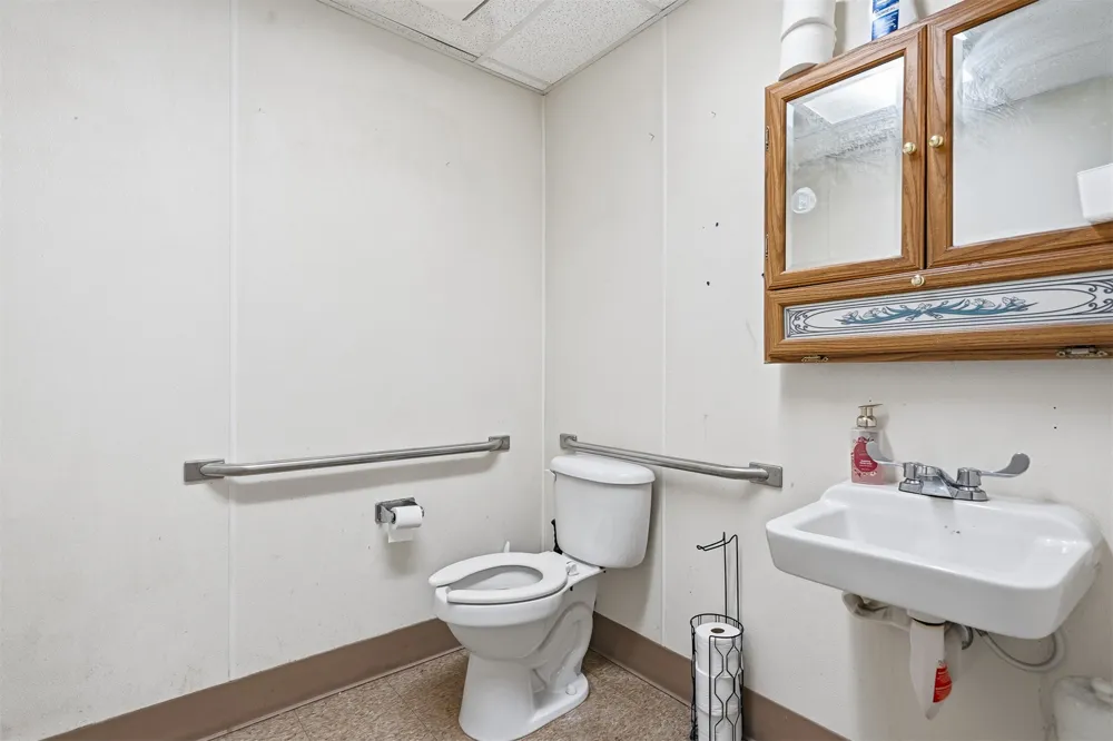 9817 Polecat Kingston, OK 73439