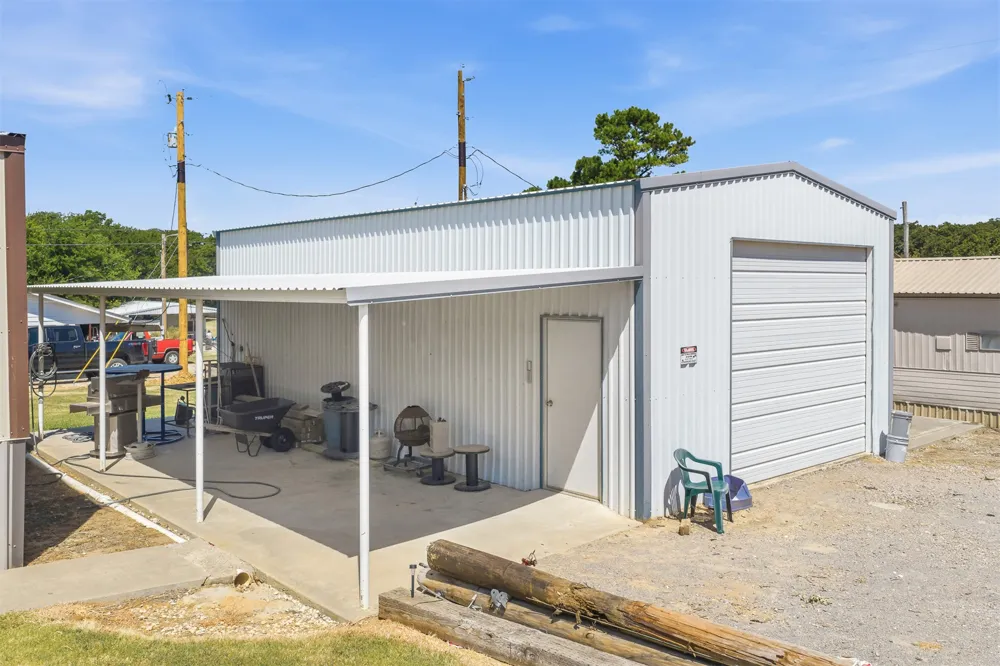 9817 Polecat Kingston, OK 73439