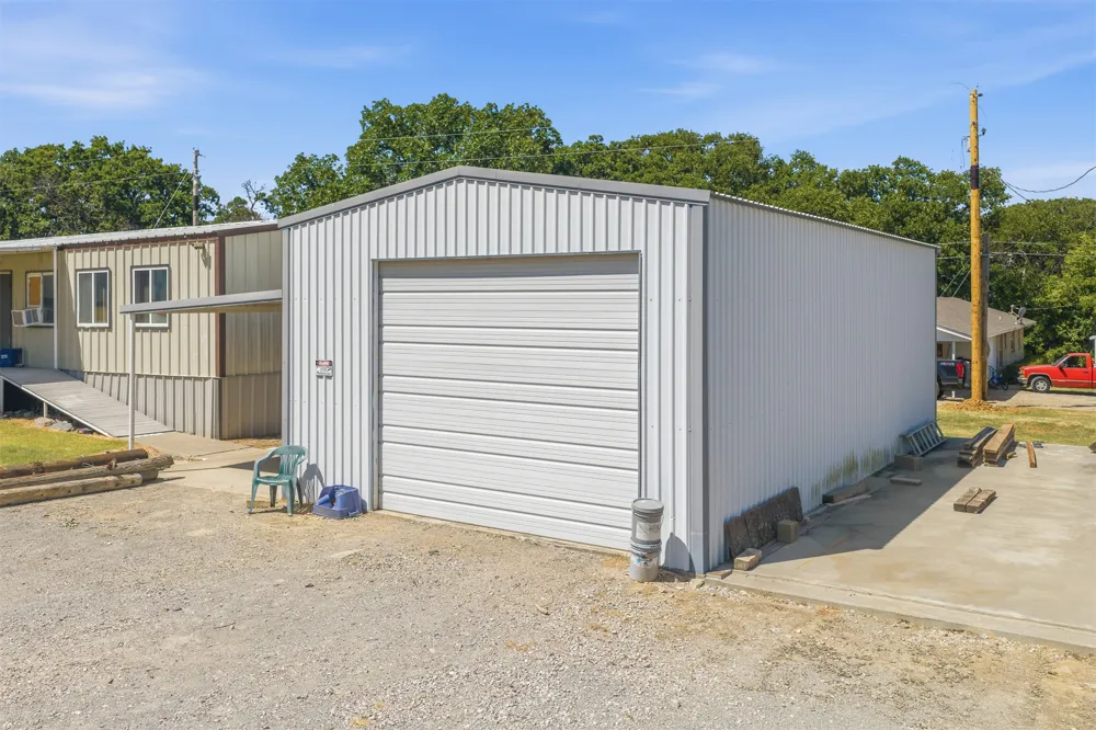 9817 Polecat Kingston, OK 73439
