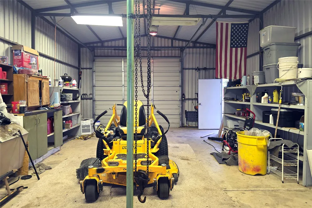 9817 Polecat Kingston, OK 73439