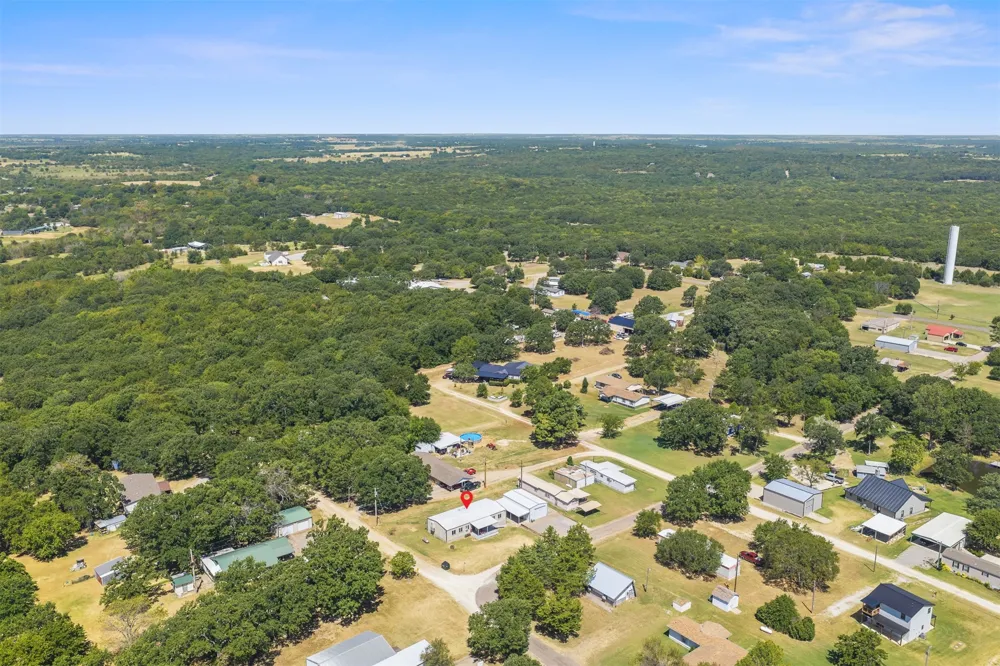 9817 Polecat Kingston, OK 73439