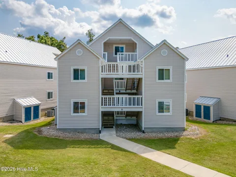 89 Country Club Drive #Apt B1