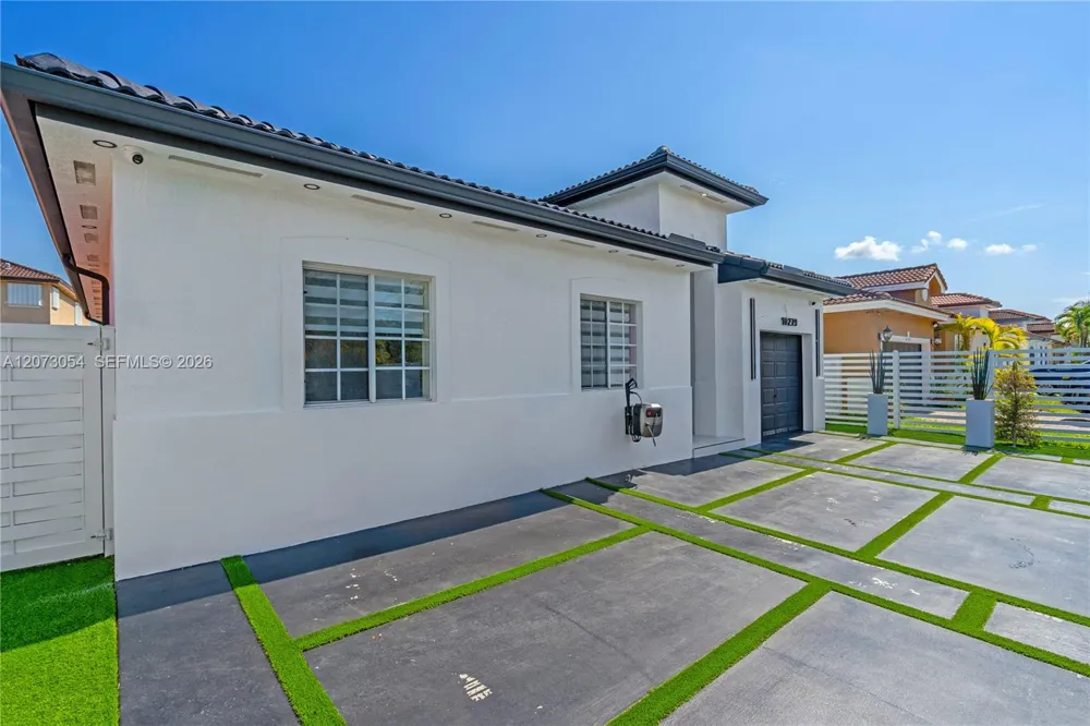 10279 SW 227th Ln Cutler Bay, FL 33190