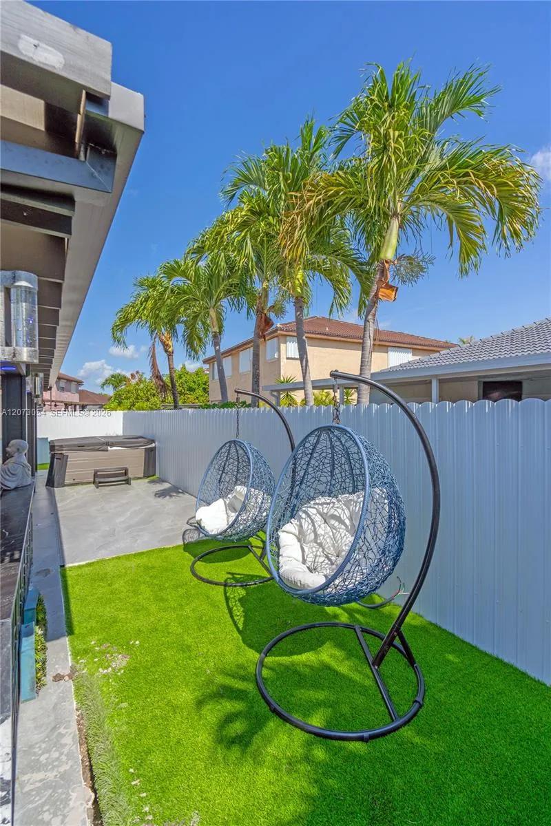 10279 SW 227th Ln Cutler Bay, FL 33190