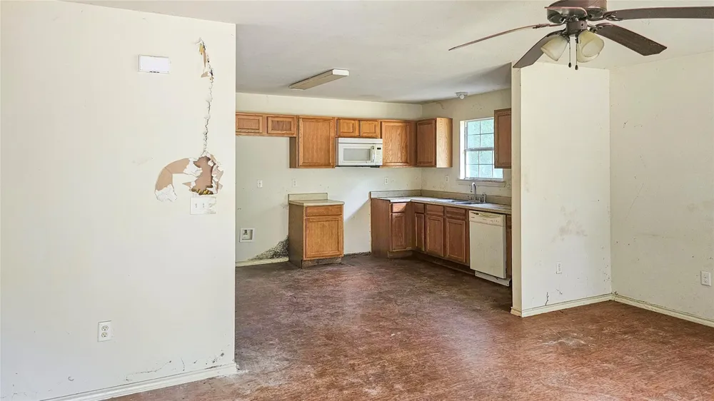 1215 Trinlady Park Road Trinity, TX 75862