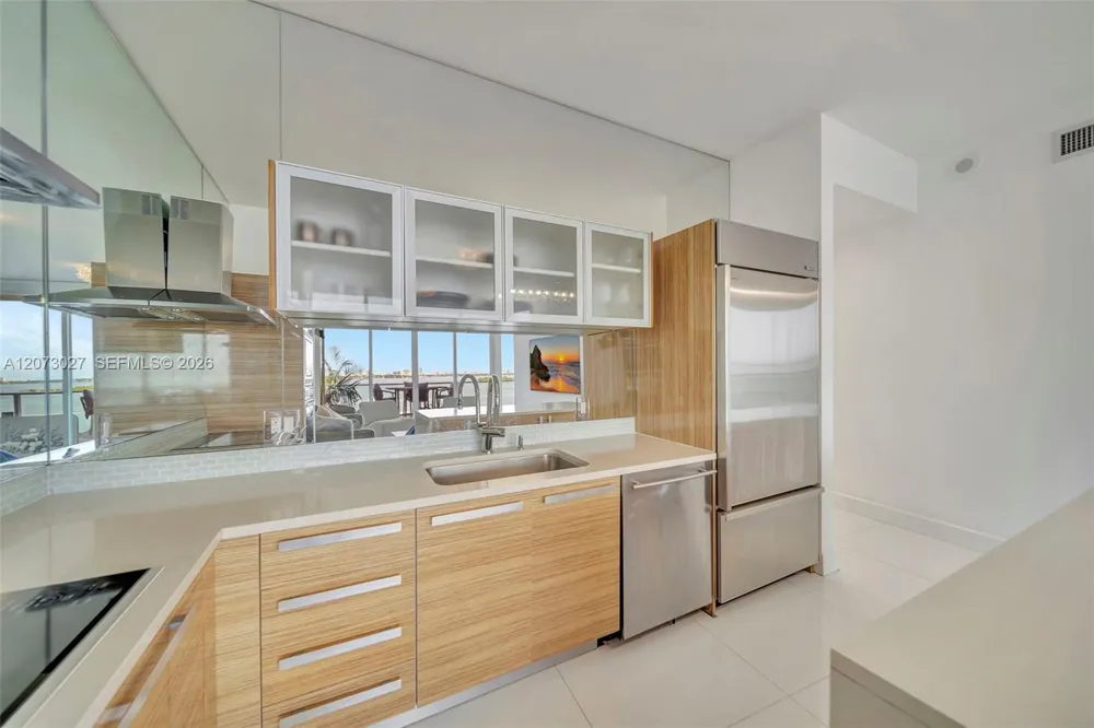 2020 Bayshore Dr #708 Miami, FL 33137