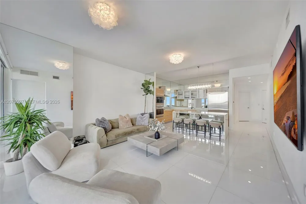 2020 Bayshore Dr #708 Miami, FL 33137