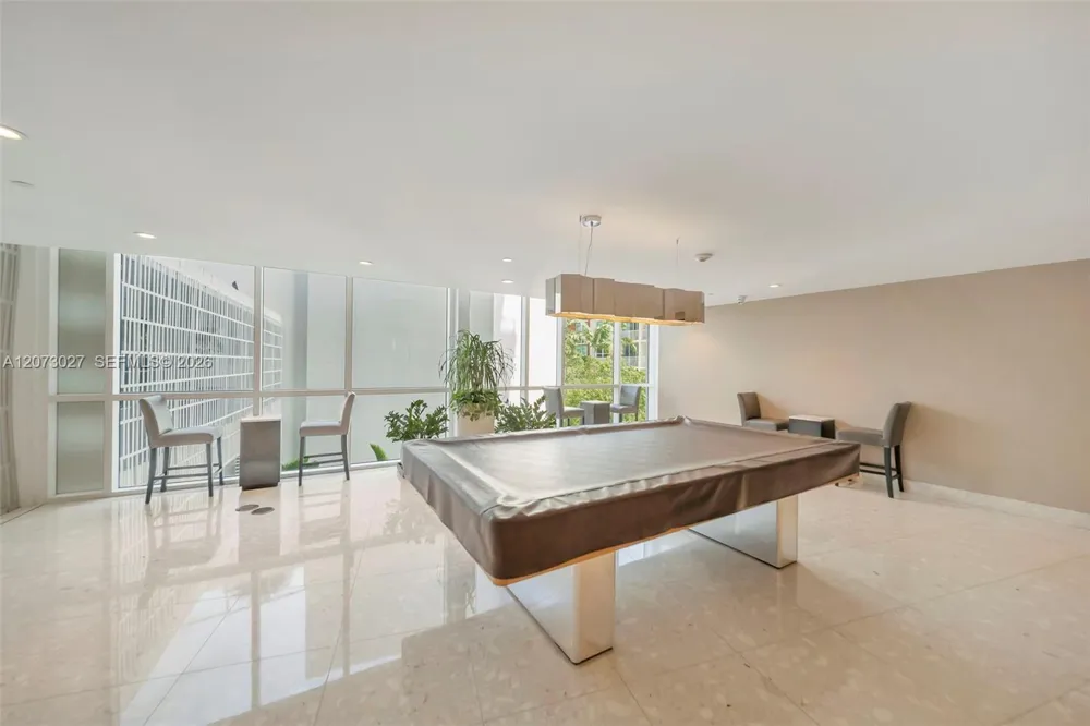 2020 Bayshore Dr #708 Miami, FL 33137