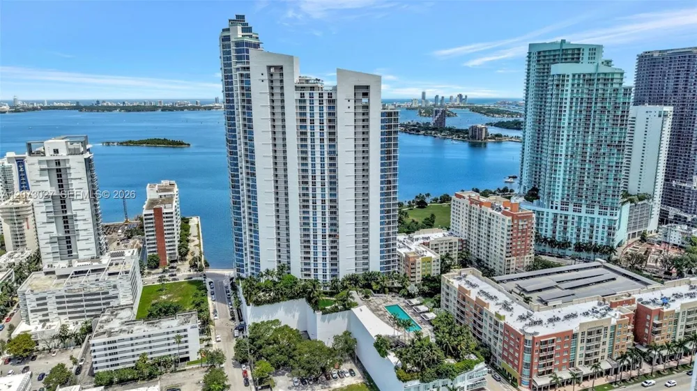 2020 Bayshore Dr #708 Miami, FL 33137