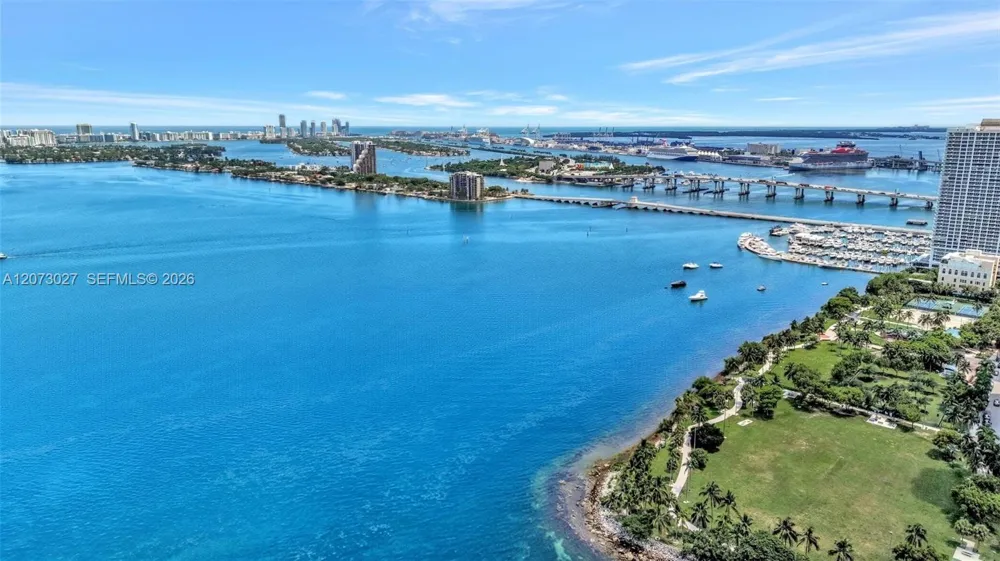 2020 Bayshore Dr #708 Miami, FL 33137