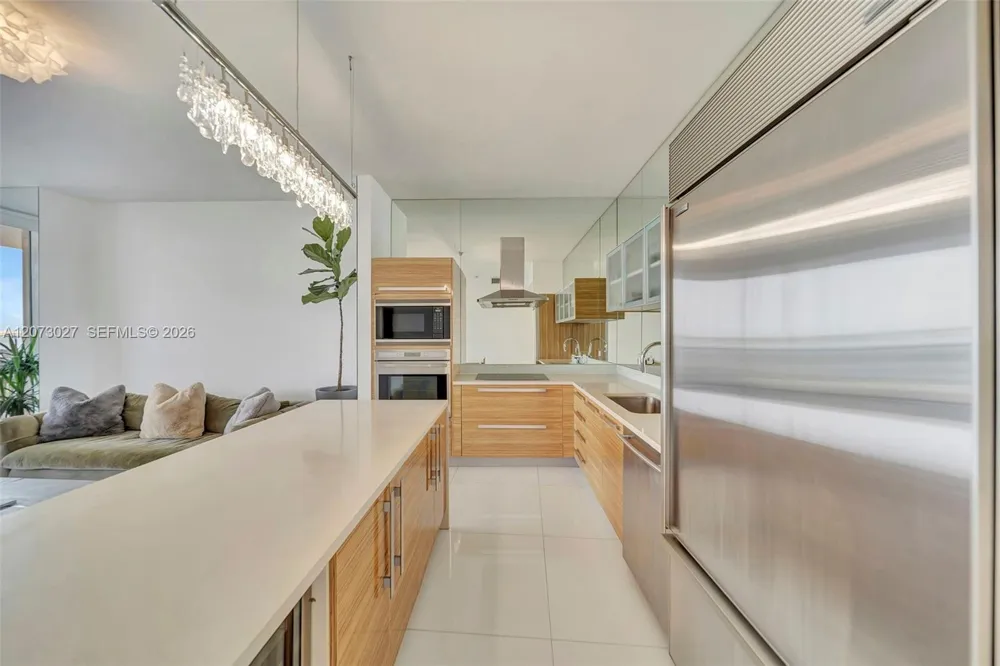 2020 Bayshore Dr #708 Miami, FL 33137