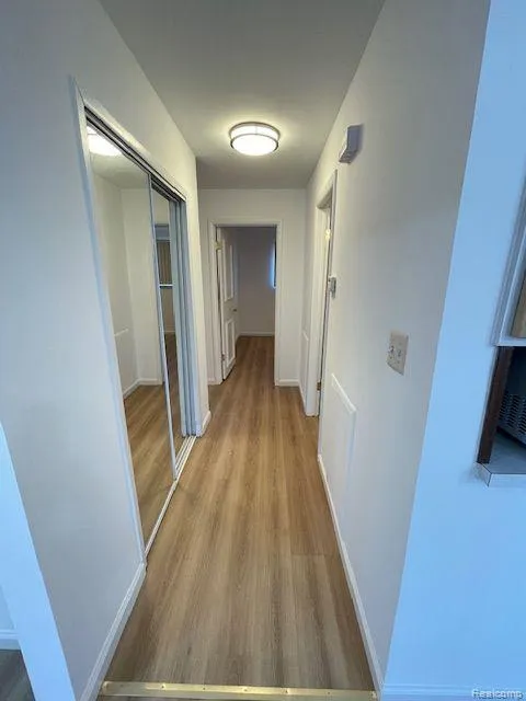 17423 MOORS Fraser City, MI 48026