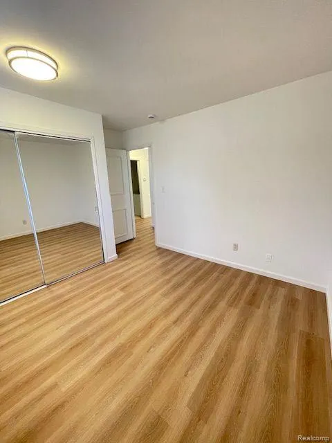 17423 MOORS Fraser City, MI 48026
