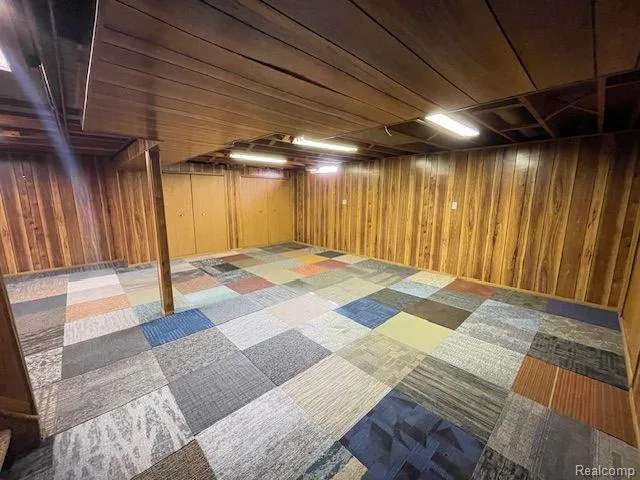 17423 MOORS Fraser City, MI 48026