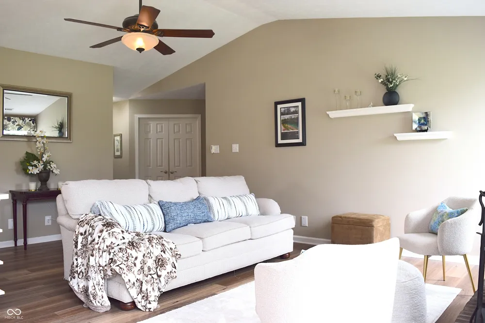 1727 Brookview Drive Brownsburg, IN 46112