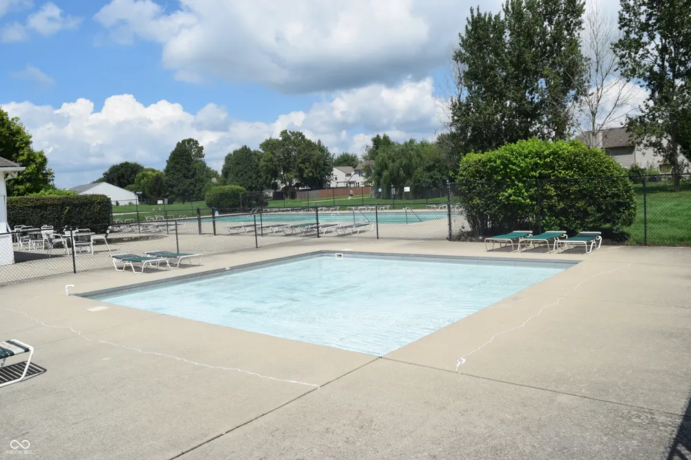 1727 Brookview Drive Brownsburg, IN 46112