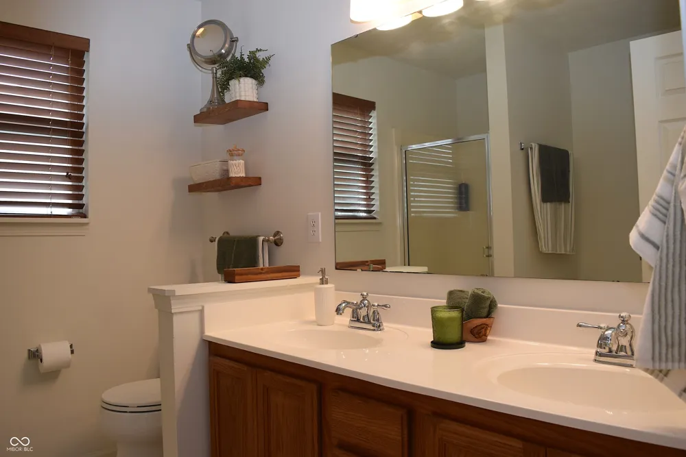 1727 Brookview Drive Brownsburg, IN 46112