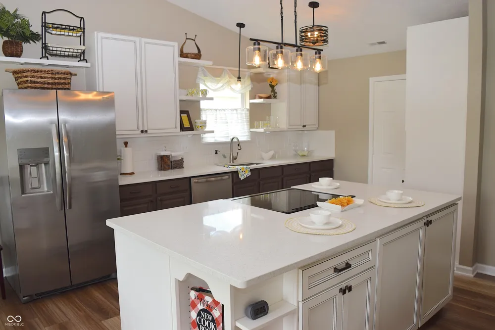 1727 Brookview Drive Brownsburg, IN 46112