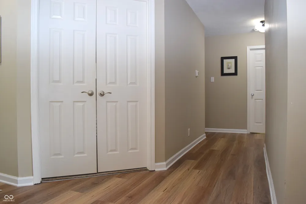 1727 Brookview Drive Brownsburg, IN 46112