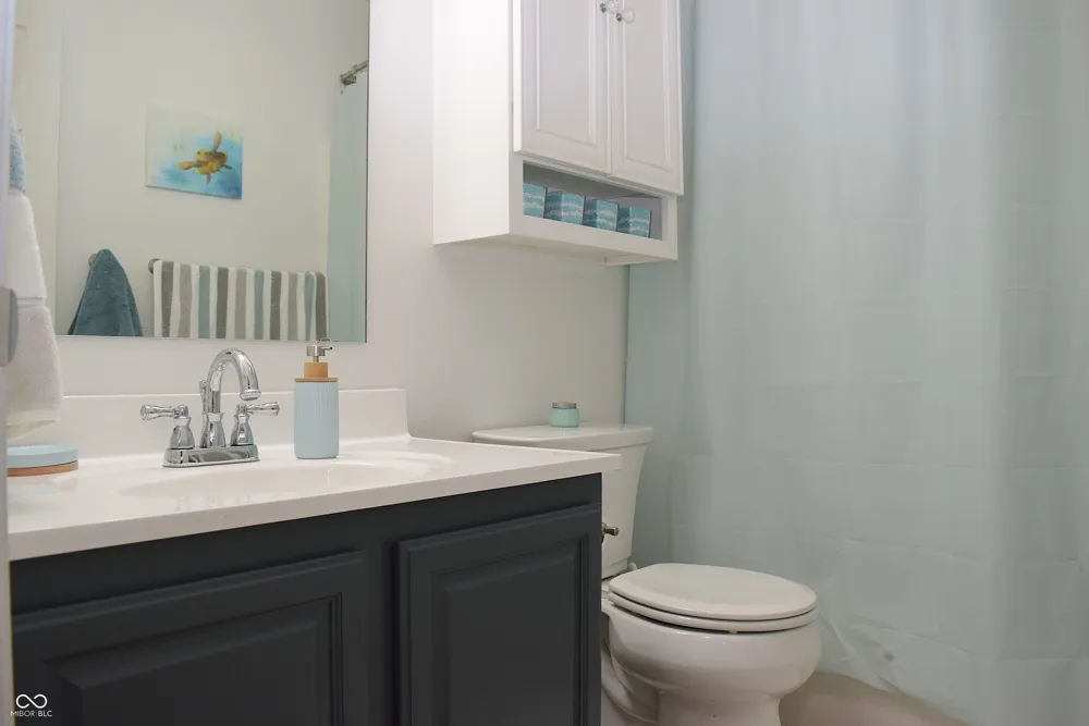 1727 Brookview Drive Brownsburg, IN 46112