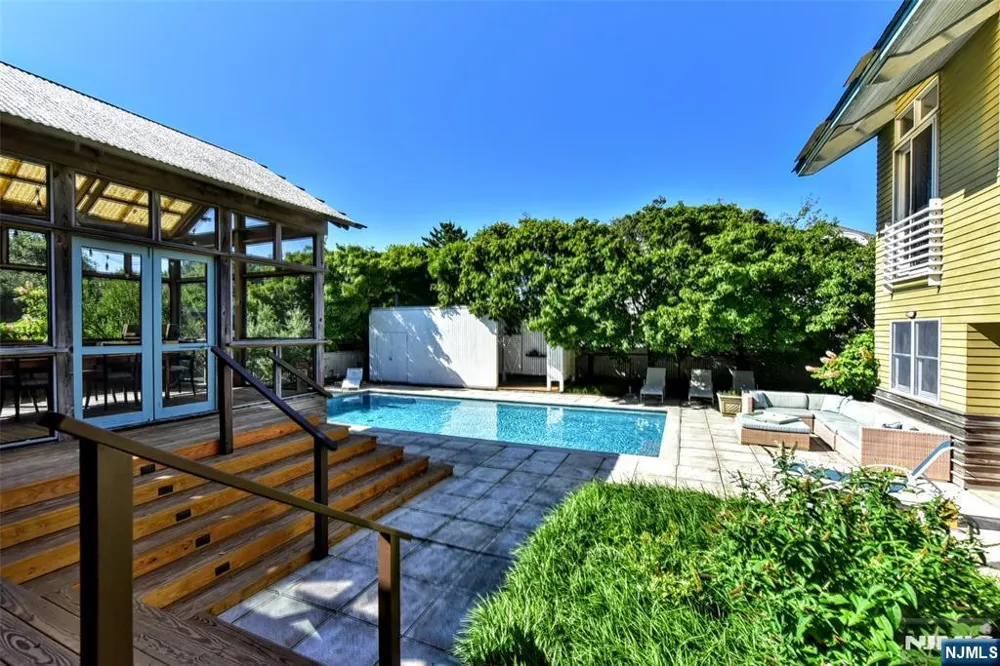 54 E Long Beach Boulevard Long Beach, NJ 08008