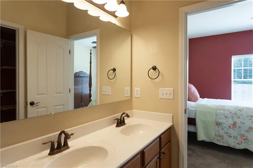 110 Crane Creek Way Lexington, NC 27295