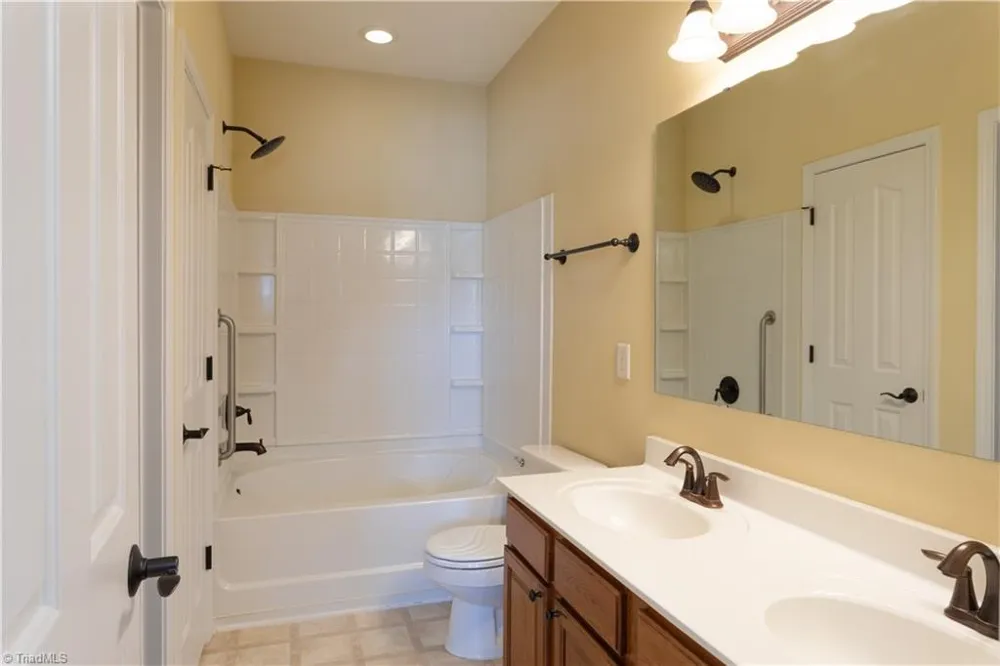 110 Crane Creek Way Lexington, NC 27295