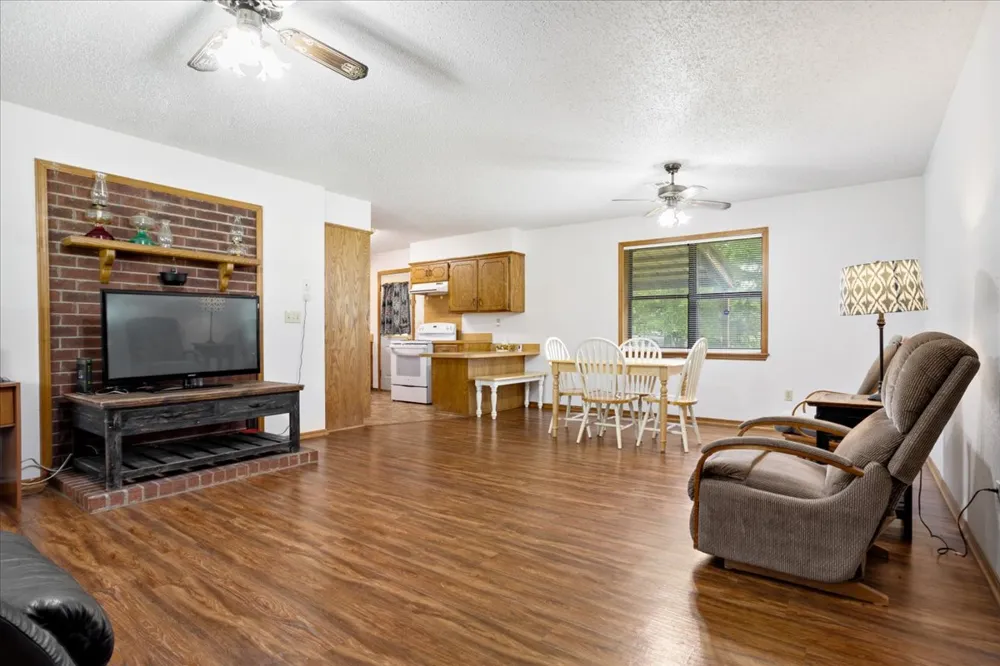 206 5th Street Milburn, OK 73450