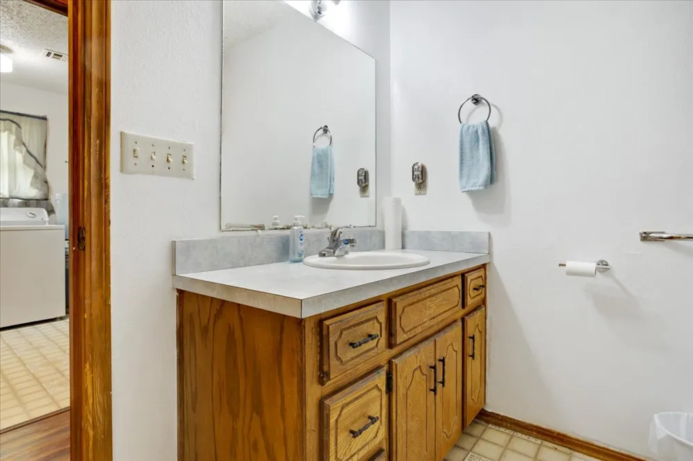 206 5th Street Milburn, OK 73450