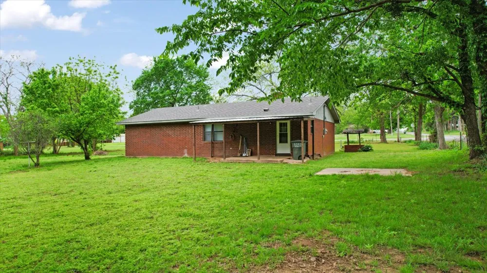 206 5th Street Milburn, OK 73450