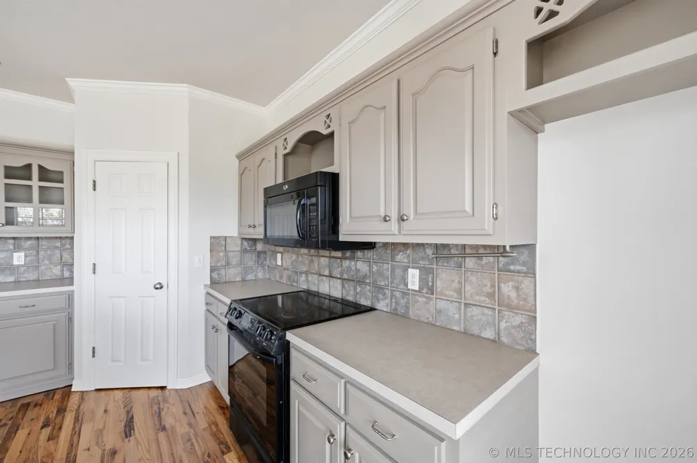 13310 E 88th Court Owasso, OK 74055