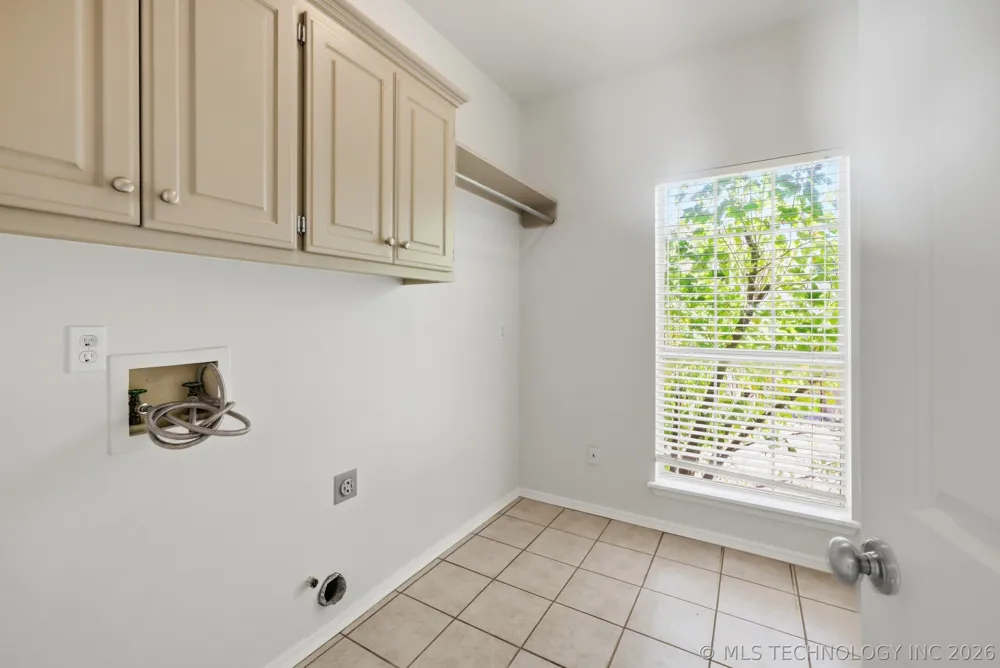 13310 E 88th Court Owasso, OK 74055