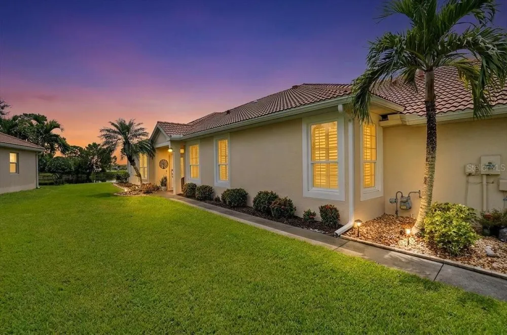 5037 WHISPERING OAKS DRIVE North Port, FL 34287