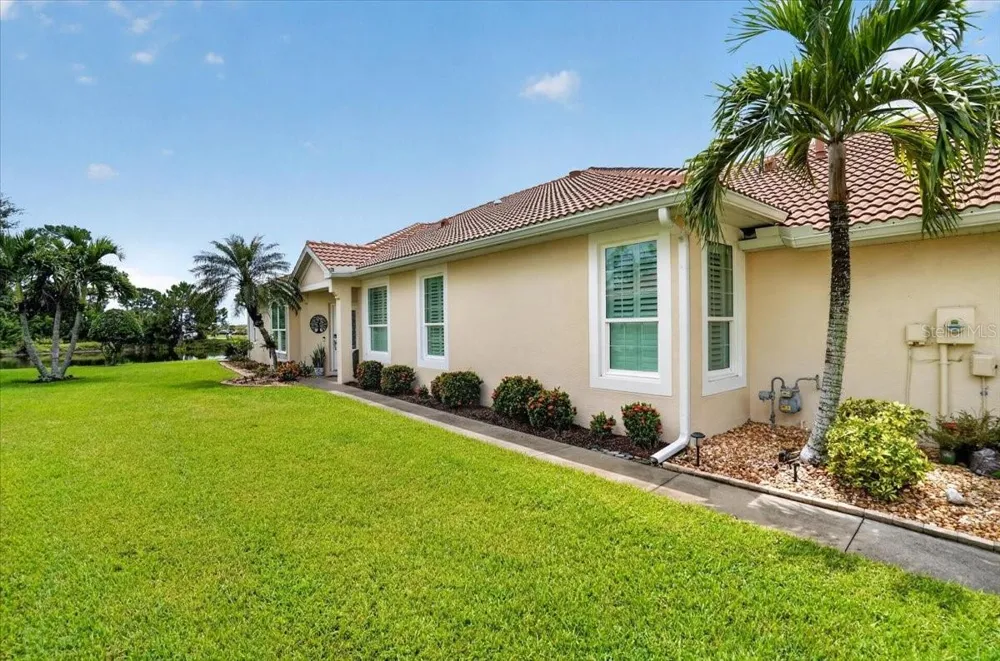 5037 WHISPERING OAKS DRIVE North Port, FL 34287
