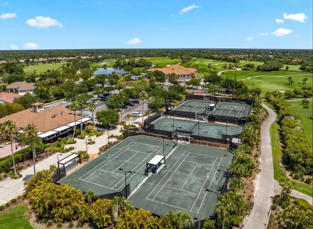 5037 WHISPERING OAKS DRIVE North Port, FL 34287