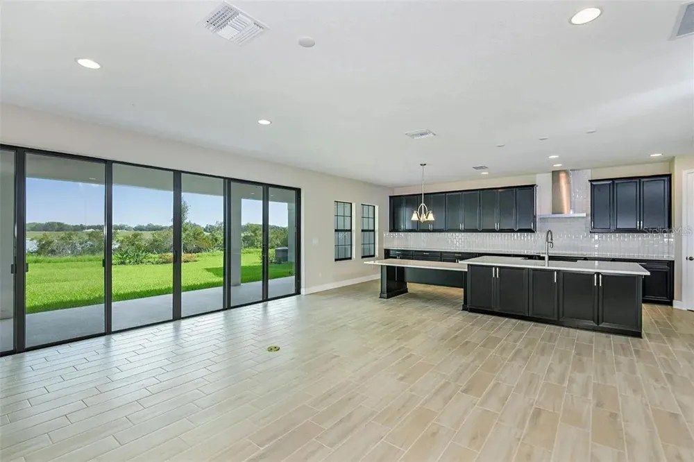 12736 BERGSTROM BAY DRIVE Riverview, FL 33579