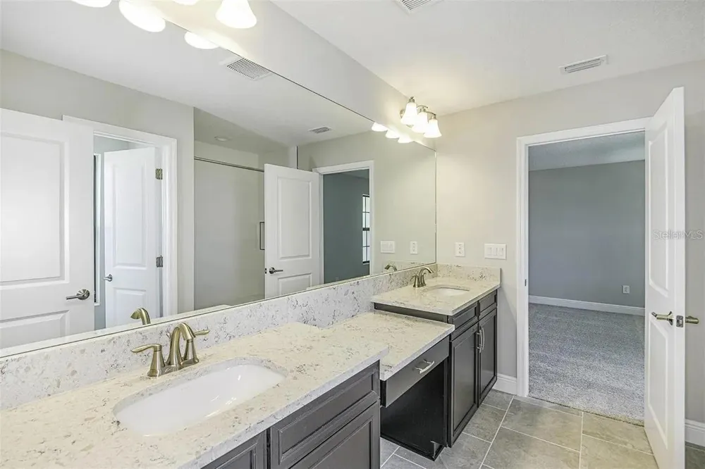 12736 BERGSTROM BAY DRIVE Riverview, FL 33579